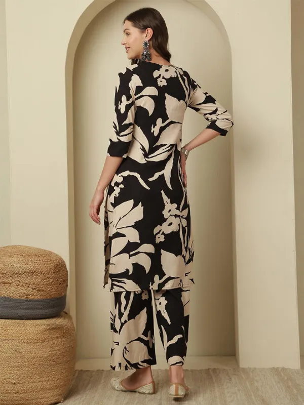 Black_Floral_Printed_V_Neck_Kurta_With_Palazzos_For_Women