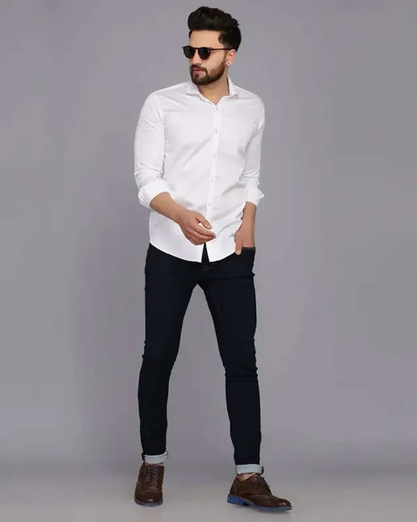 Men's_Slim_Fit_White_Formal_Shirt,_Full_Sleeve