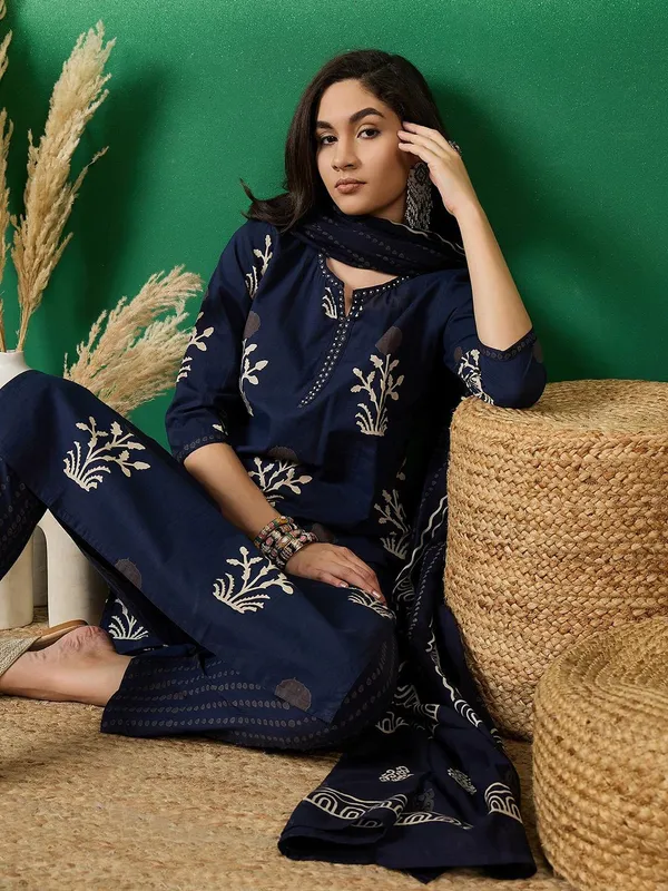Navy_Blue_Notch_Neck_Printed_Pure_Cotton_Kurta_With_Trousers_&_Dupatta_For_Women