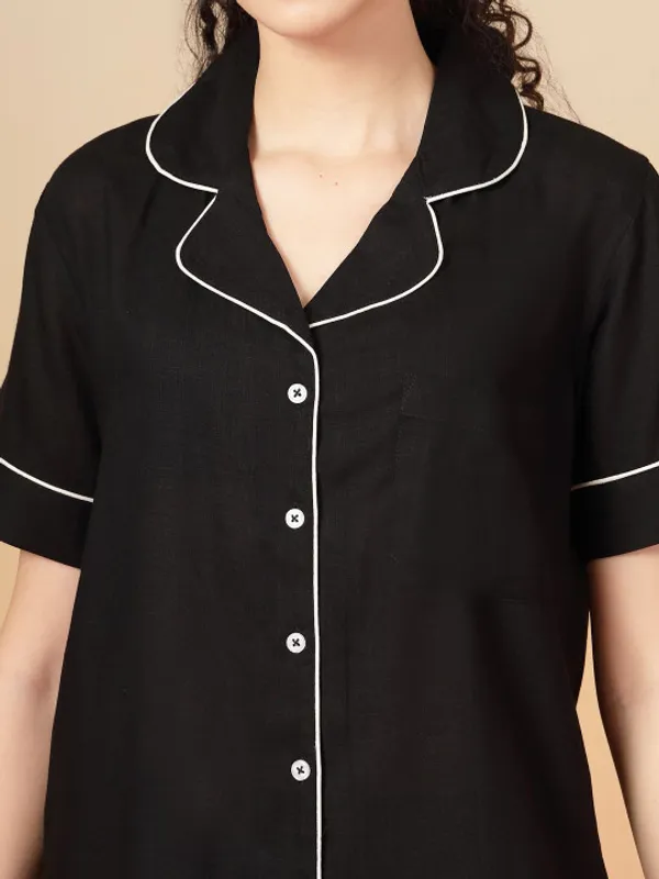 Plain_Black_Lapel_Collar_Night_suit_For_Women