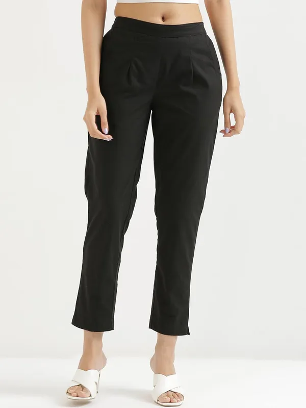 Black_Mid-Rise_Cotton_Trousers_For_Women