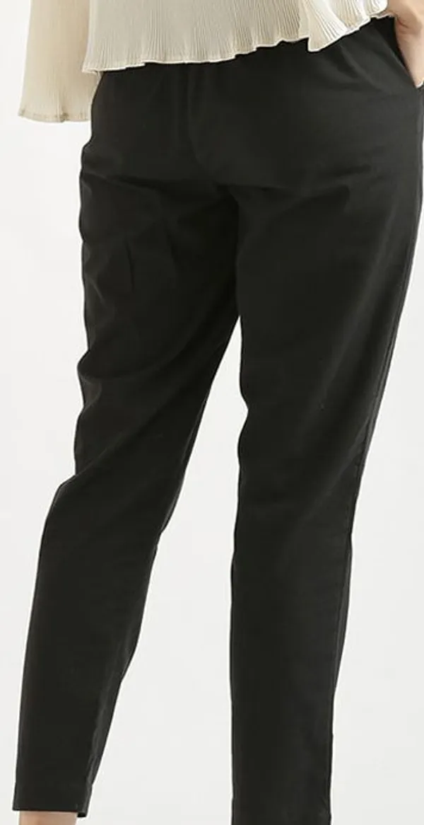 Black_Mid-Rise_Cotton_Trousers_For_Women
