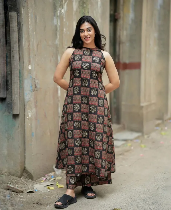 Beautiful_Cotton_kurti_and_pant_for_Women's