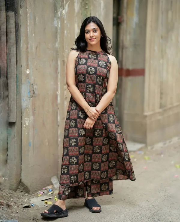 Beautiful_Cotton_kurti_and_pant_for_Women's