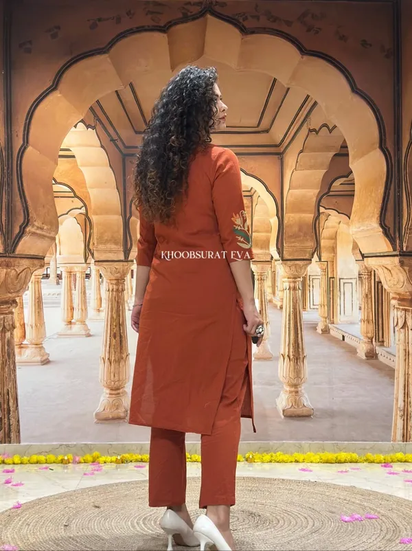 Beautiful_Stylish_Embroidery_work_kurta_for_Girls_and_Women's