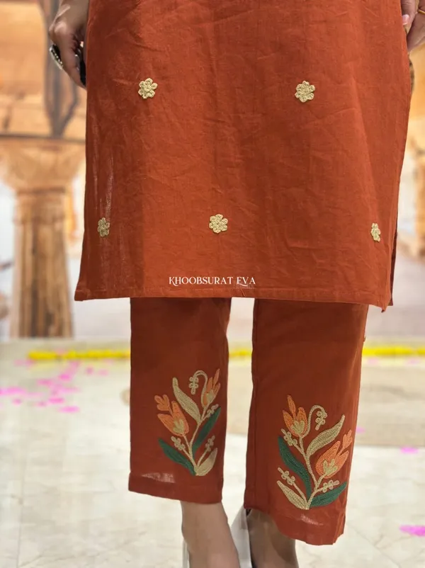 Beautiful_Stylish_Embroidery_work_kurta_for_Girls_and_Women's