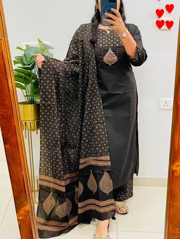 Beautiful_embroidery_work_kurta_pant_with_dupatta_for_girls_and_women's