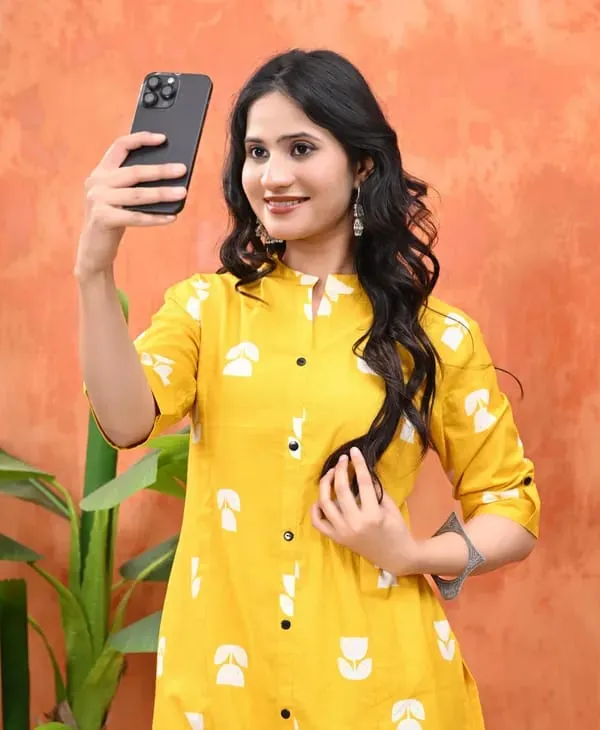 Beautiful_stylish_design_work_kurta_and_pant_For_Girls_and_Women's