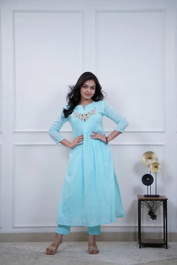 Beautiful_trendy_work_kurta_and_pant_set_for_girls_and_Women's