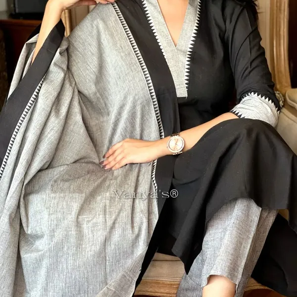 Black_Cotton_New_Beautiful_Kurta_Set__For_Women