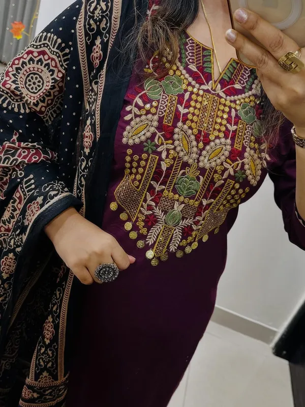 Maroon_Cotton_Latest_New_Kurta_Set__For_Women