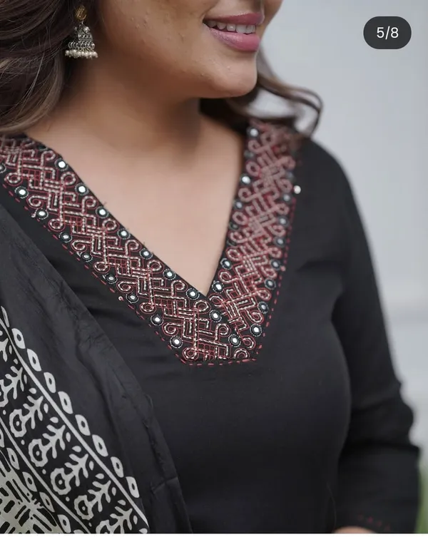 Black_Latest_Trendy_Kurti_And_Pant_Set_With_Dupatta__For_Women