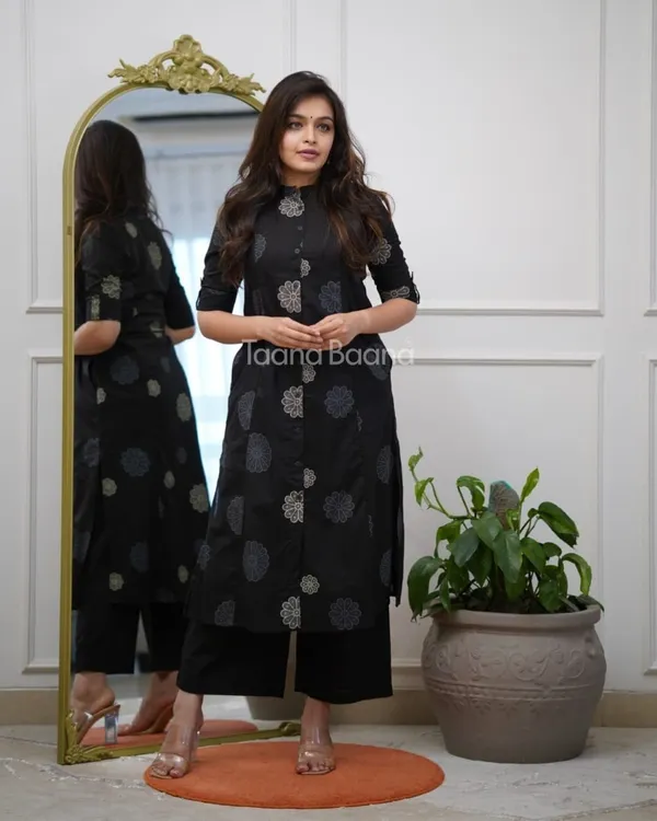 Stylish_cotton_kurta_set_for_Girls_and_Women's