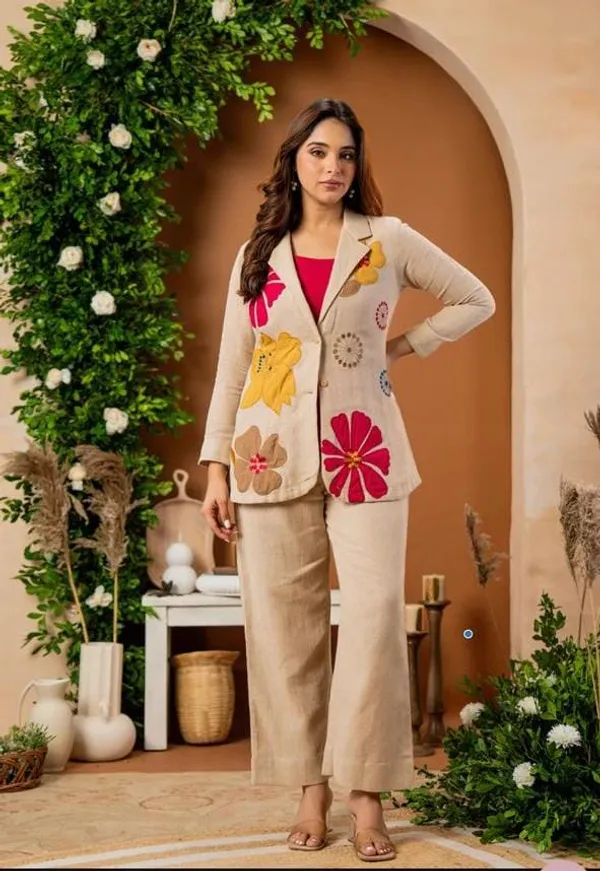 Stylish_design_jacket_kurti_set_for_Girls_and_Women's