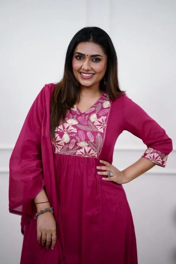 Stylish_design_kurta_and_pant_for_Girls_and_Women's