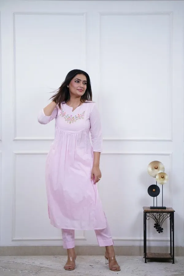 Stylish_design_kurta_set_for_Girls_and_Women's