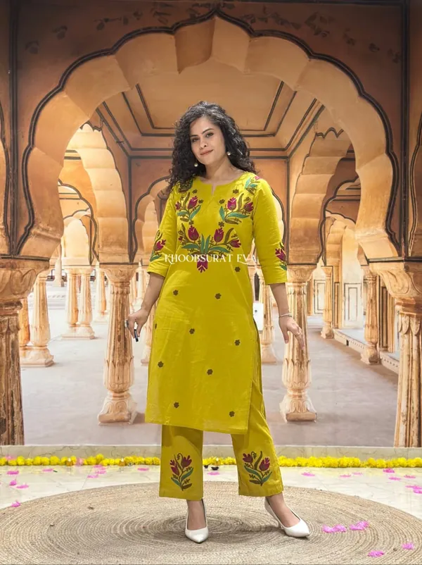 Stylish_embroidery_work_Kurta-Pant_set_for_Girls_and_Women's