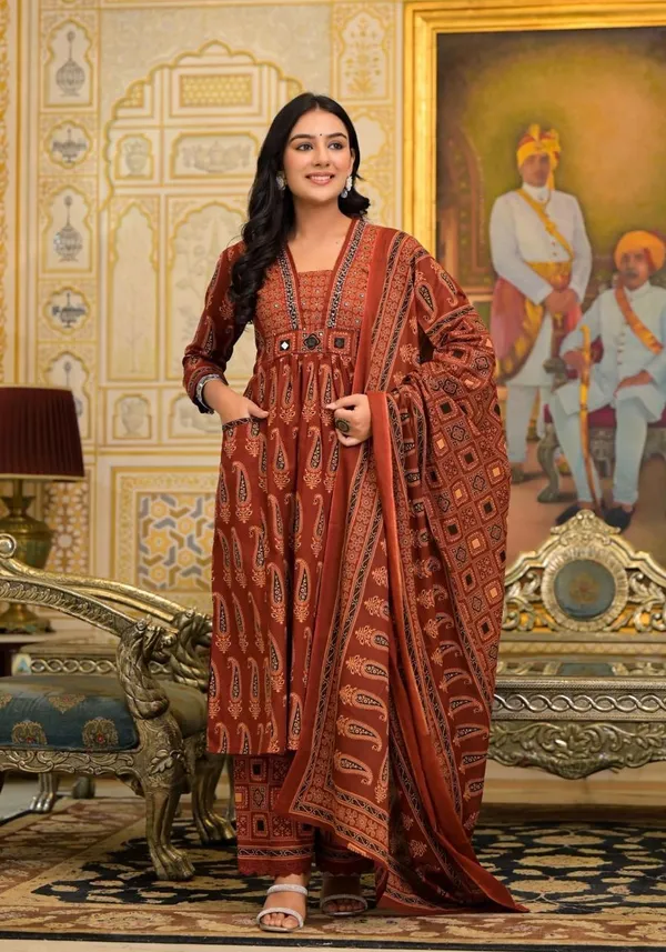 Stylish_embroidery_work_kurta_design_for_Girls_and_Women's