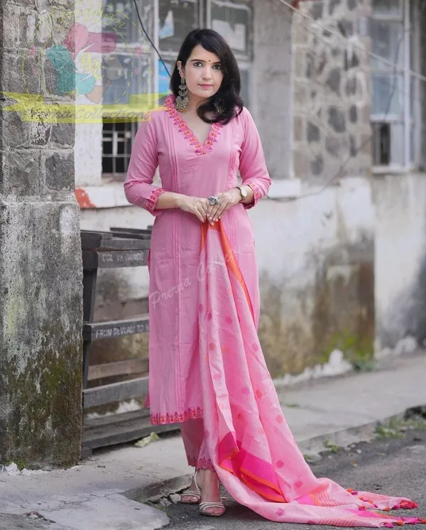 Stylish_trendy_kurti_pant_and_Dupatta_for_Girls_and_Women's