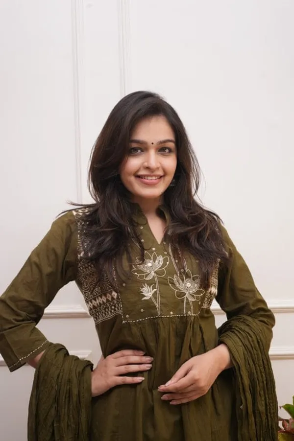 Stylish_work_kurti_pant_with_dupatta_for_Girls_and_Women's