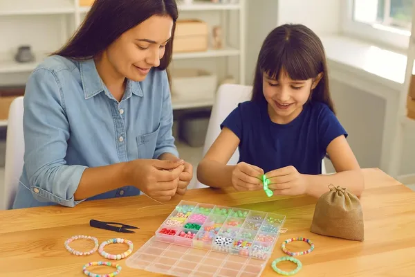 Multicolor_DIY_Jewelry_Making_Kit_for_Girls_(1900+_Beads)_|_Includes_Glow_in_the_Dark_Beads,_Alphabet,_Charms,_Strings_&_Tools_|_Unisex_Bead_Set_for_Kids_Ages_512__Bracelet,_Necklace_&_Craft_Kit_with_Storage_Box