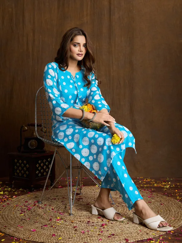 Blue_Cotton_Blend_Bubble_Kurta_Set_For_Women
