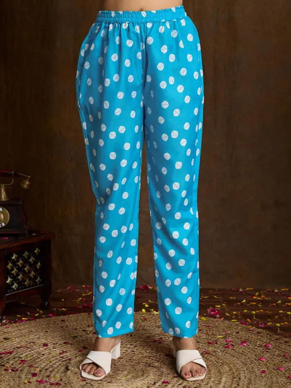 Blue_Cotton_Blend_Bubble_Kurta_Set_For_Women