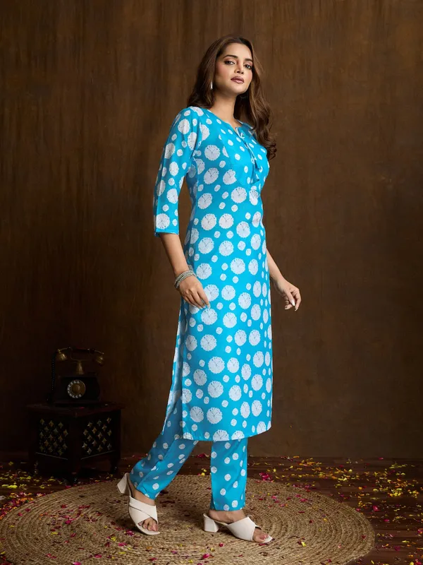 Blue_Cotton_Blend_Bubble_Kurta_Set_For_Women