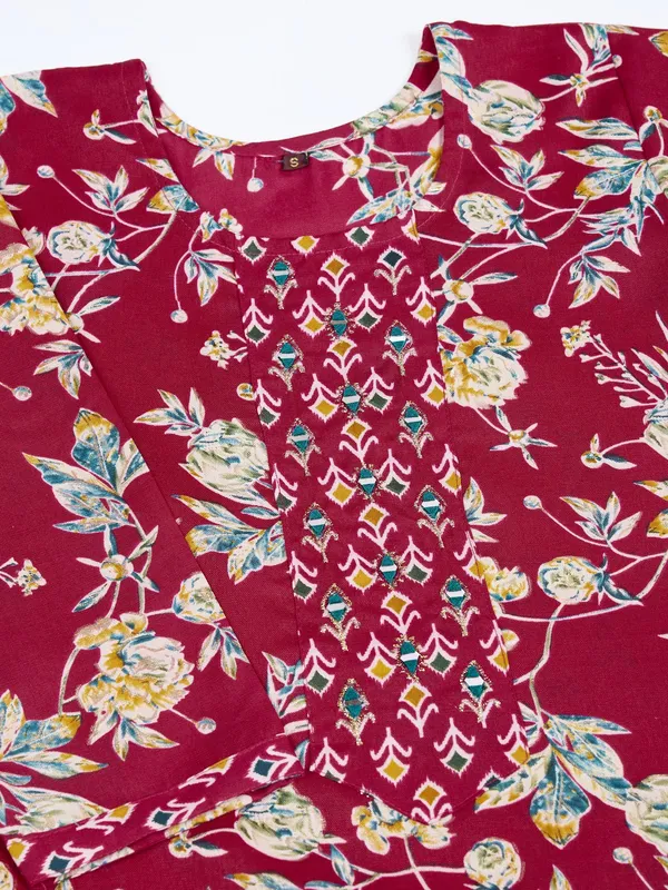 Red_Cotton_Blend_Ciaz_Kurta_Set_For_Women
