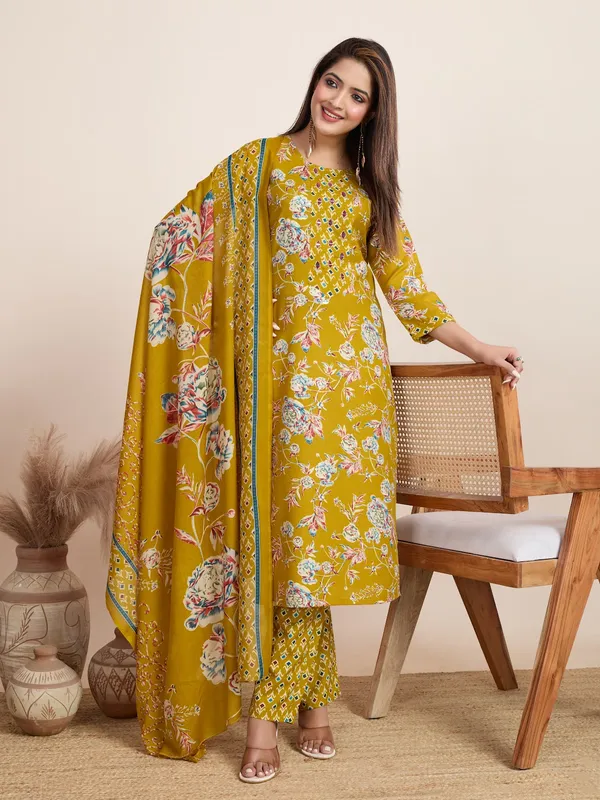 Yellow_Cotton_Blend_Ciaz_Kurta_Set_For_Women