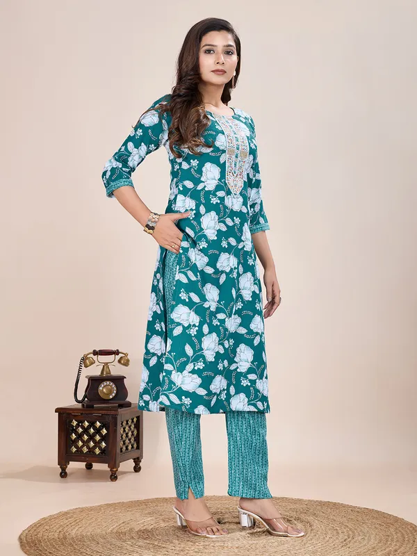 Blue_Cotton_Blend_Fab_Kurta_Set_For_Women