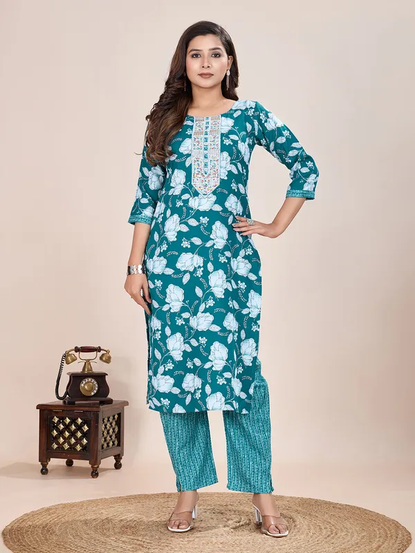 Blue_Cotton_Blend_Fab_Kurta_Set_For_Women