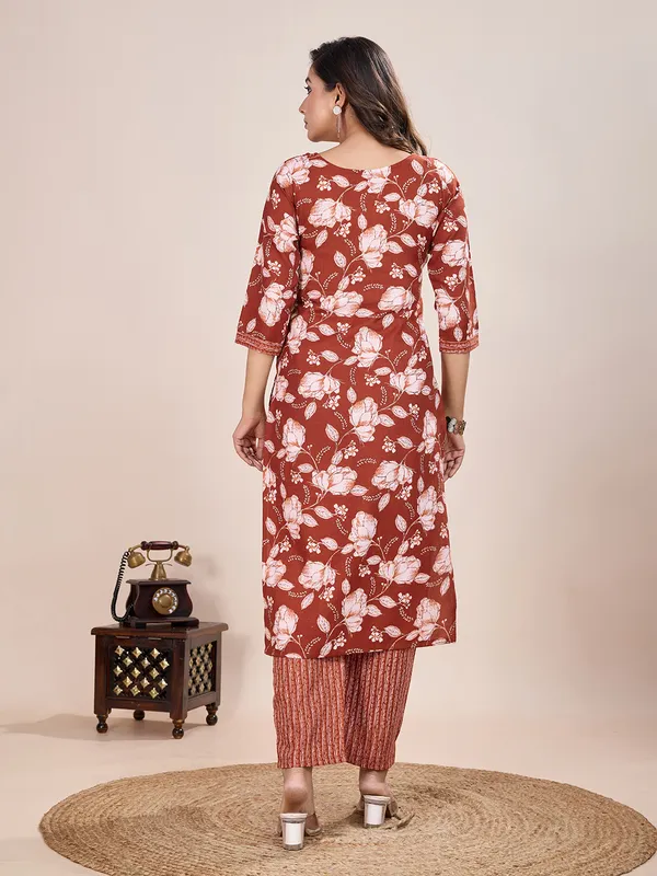 Maroon_Cotton_Blend_Fab_Kurta_Set_For_Women