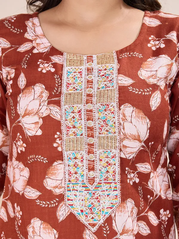 Maroon_Cotton_Blend_Fab_Kurta_Set_For_Women