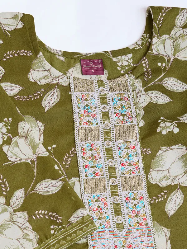 Mehandi_Cotton_Blend_Fab_Kurta_Set_For_Women