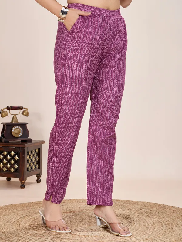 Pink_Cotton_Blend_Fab_Kurta_Set_For_Women