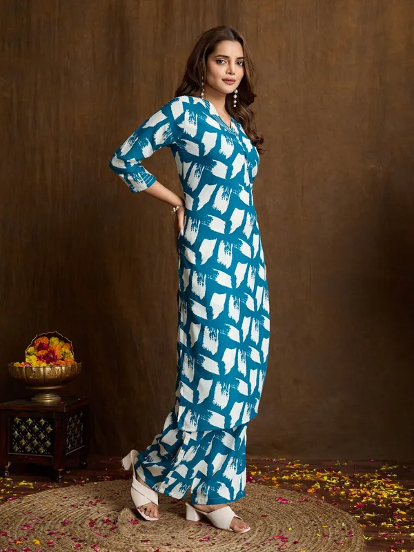 Rama_Cotton_Blend_Jaguar_Kurta_Set_For_Women