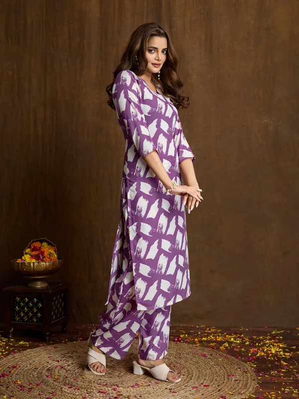 Wine_Cotton_Blend_Jaguar_Kurta_Set_For_Women
