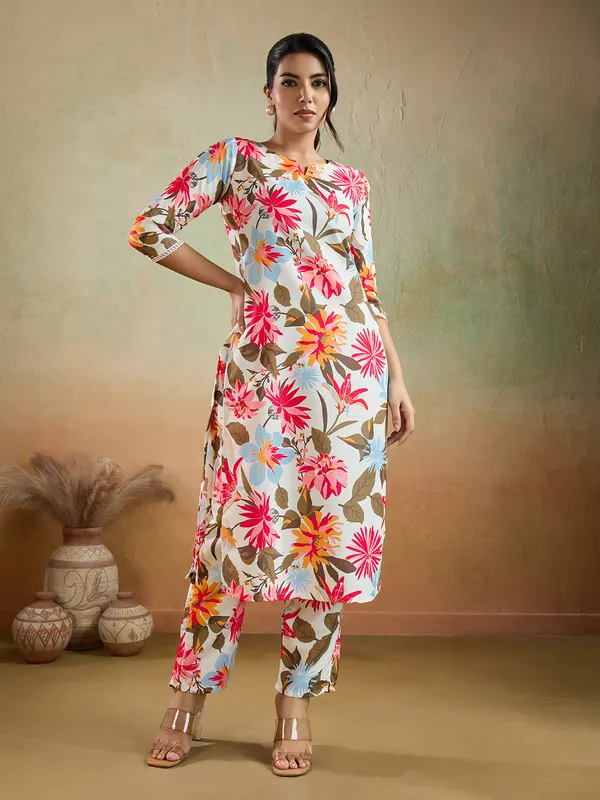 Orange_Cotton_Blend_Luna_Kurta_Set_For_Women