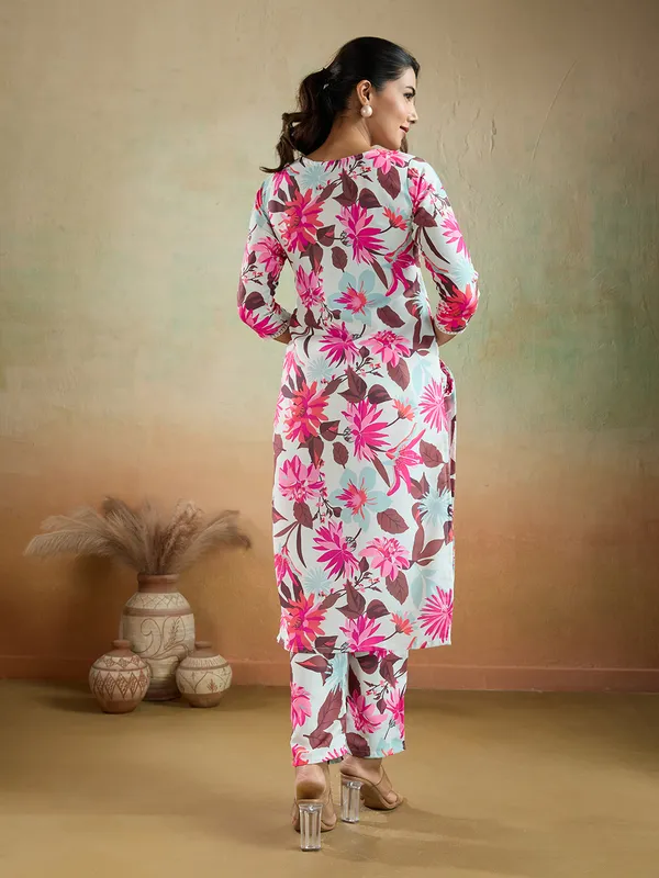 Pink_Cotton_Blend_Luna_Kurta_Set_For_Women