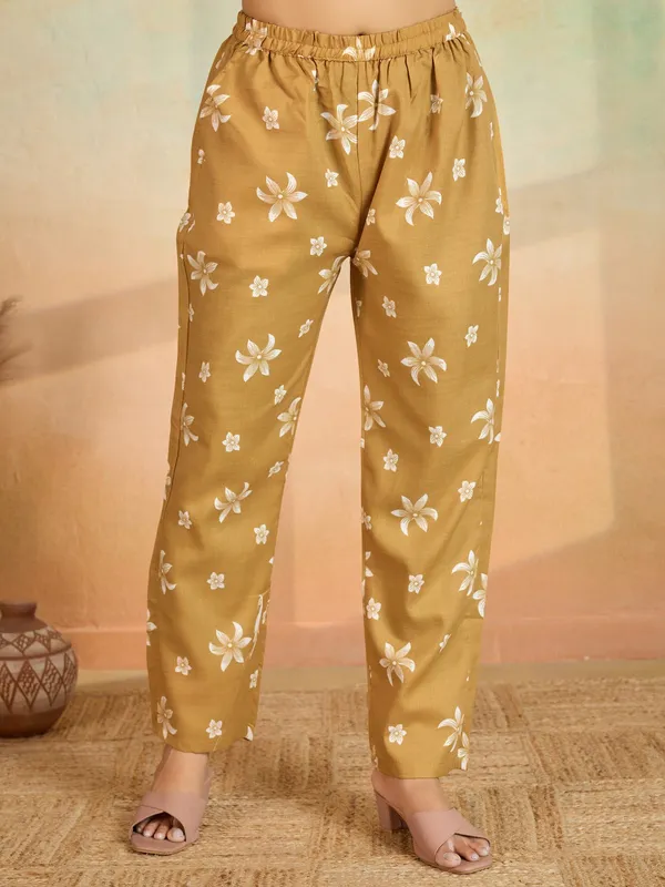 Beige_Cotton_Blend_Maza_Kurta_Set_For_Women