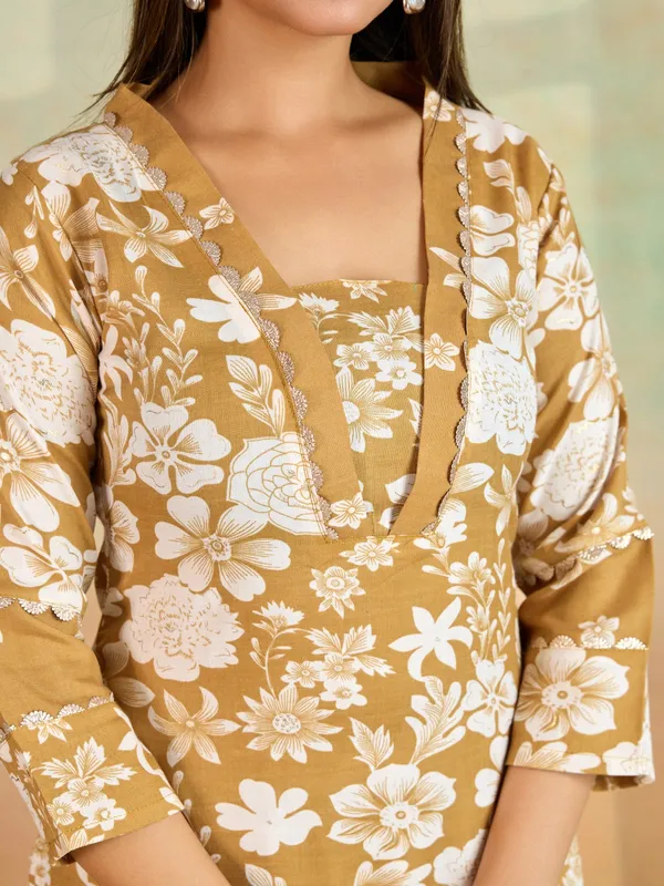 Beige_Cotton_Blend_Maza_Kurta_Set_For_Women