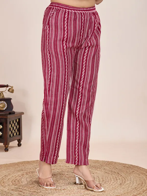 Pink_Cotton_Blend_Meena_Kurta_Set_For_Women