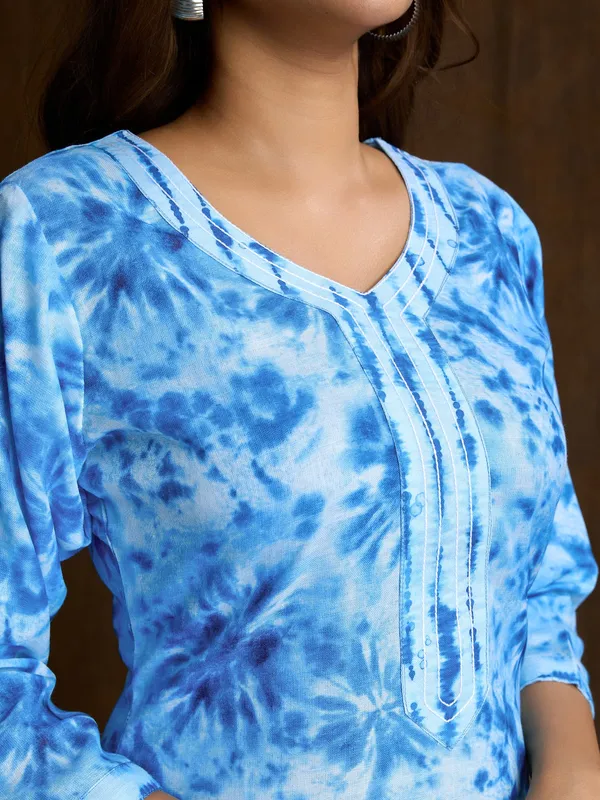 Blue_Cotton_Blend_Mint_Kurta_Set_For_Women