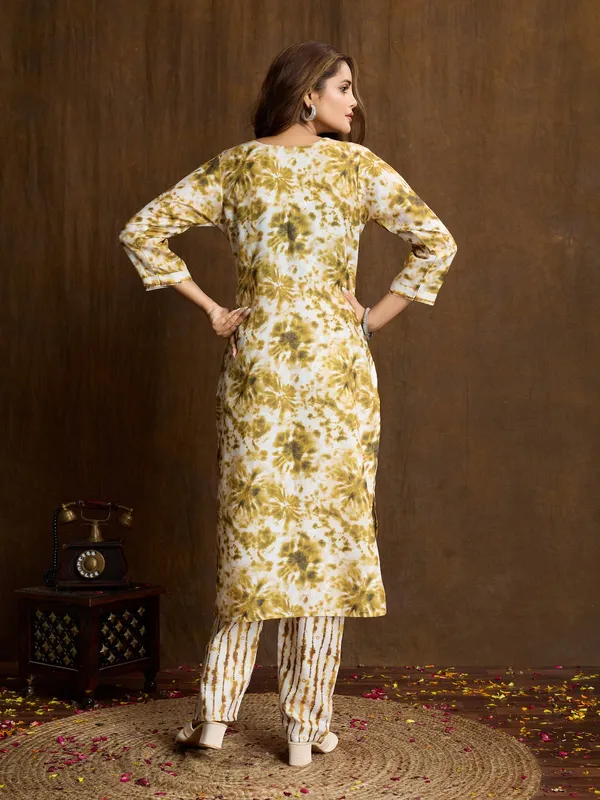 Yellow_Cotton_Blend_Mint_Kurta_Set_For_Women