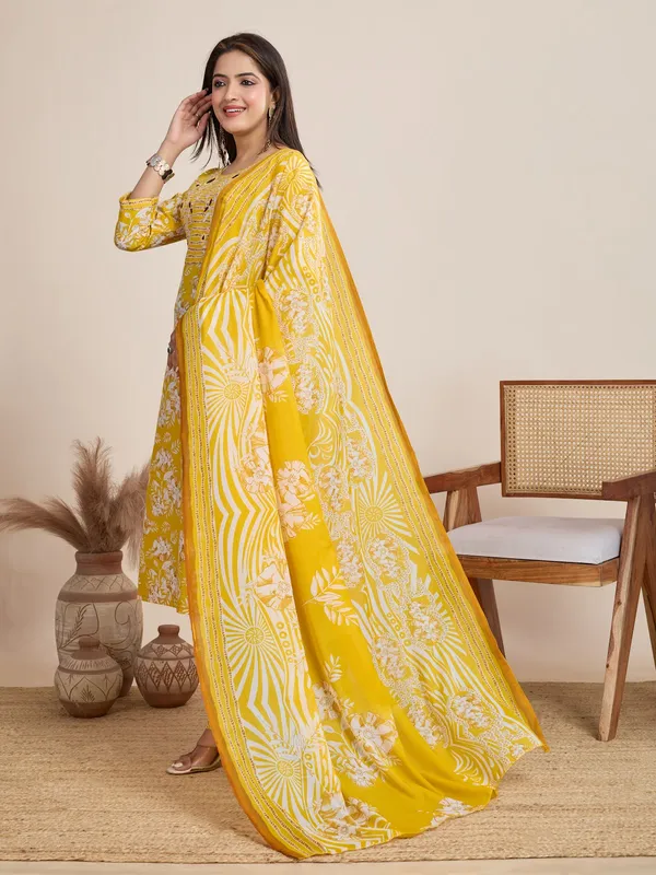 Yellow_Cotton_Blend_Punch_Kurta_Set_For_Women