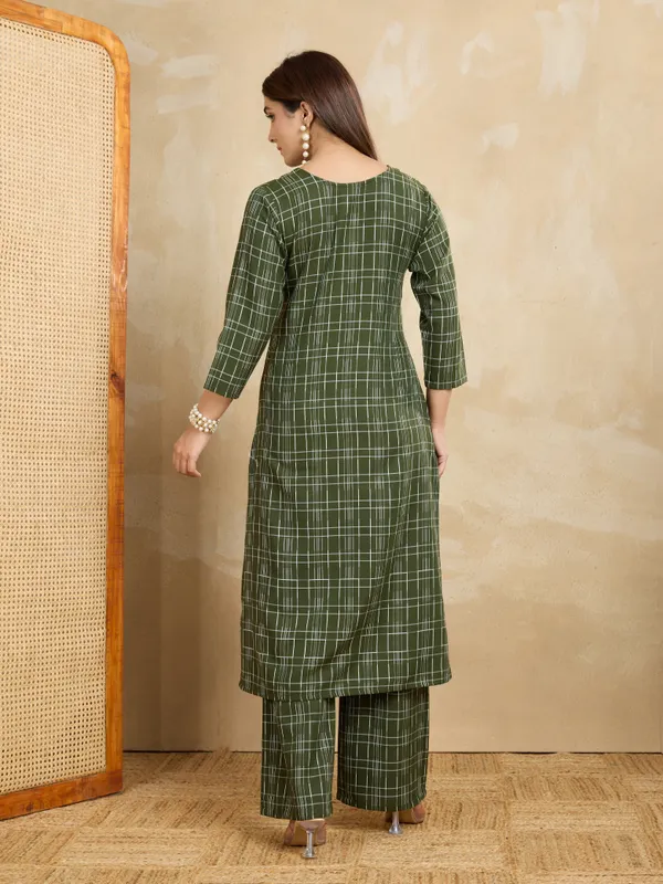 Green_Cotton_Blend_Rashi_Kurta_Set_For_Women