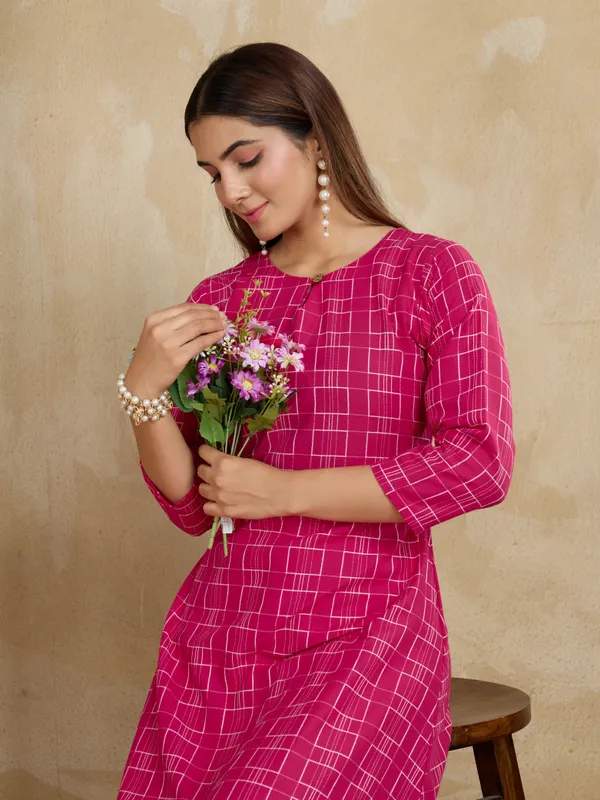 Pink_Cotton_Blend_Rashi_Kurta_Set_For_Women