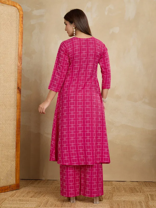 Pink_Cotton_Blend_Rashi_Kurta_Set_For_Women