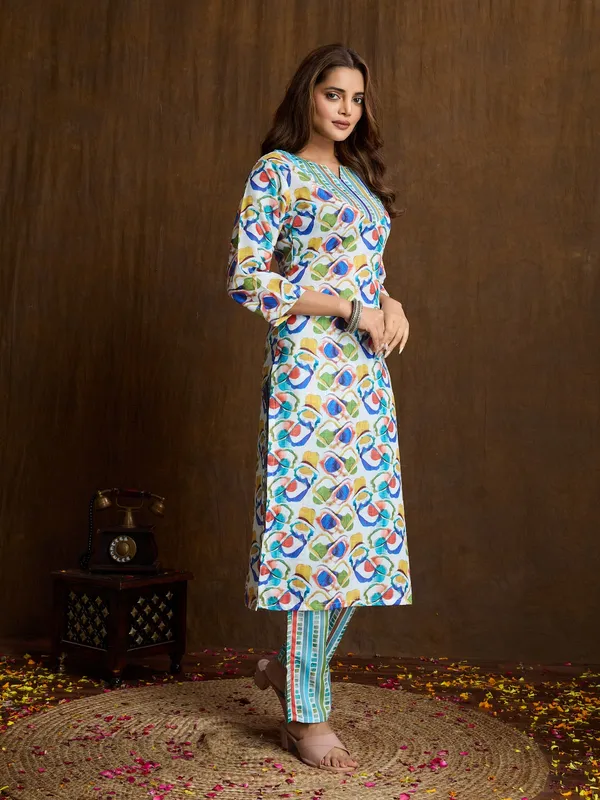 Blue_Cotton_Blend_Ruhi_Kurta_Set_For_Women
